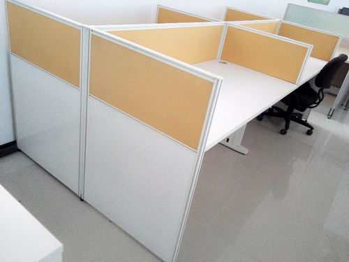 北京辦公家具廠精選 二手老板桌與會(huì)議桌的經(jīng)濟(jì)之選